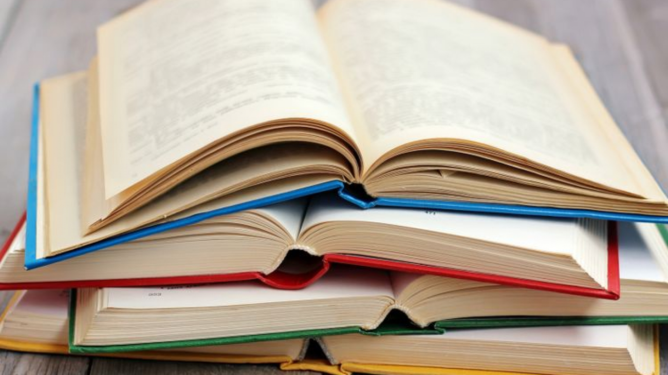 Hari-buku-Sedunia