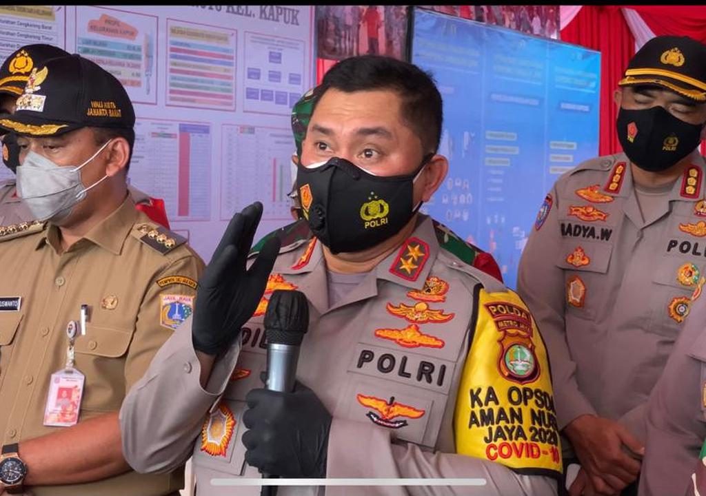 Kapolda Metro Jaya Irjen Fadil Imran saat meluncurkan program Kampung Tangguh Jaya di Cengkareng, Jakarta Barat. (Liputan6.com/Ady Anugrahadi)